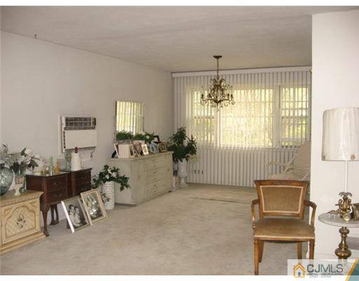 9 Ryan Road Edison, NJ 08817 - Photo 4 of 8 Gallery Image 4