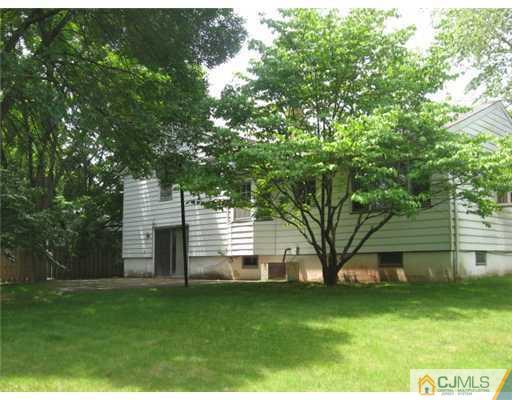 9 Ryan Road Edison, NJ 08817 - Photo 6 of 8 Gallery Image 6