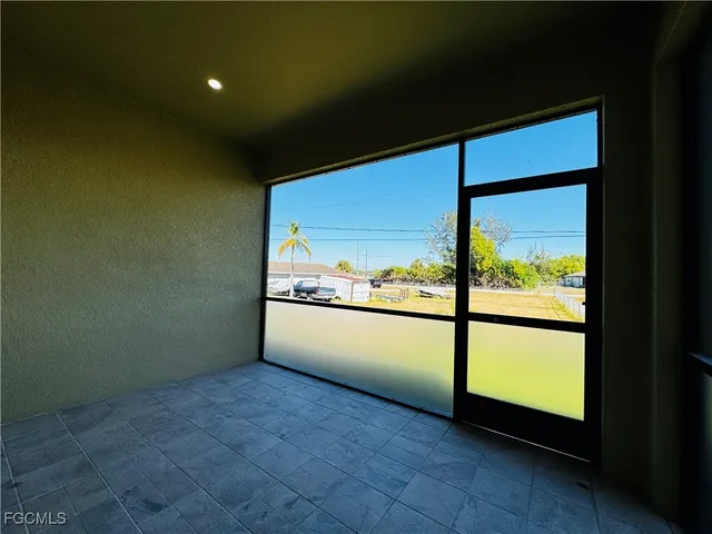 $1,850 | 3948 20th Street West, Lehigh Acres, FL 33971