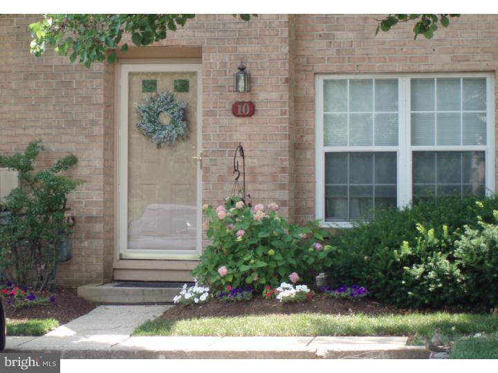 10 Rampart Drive Chesterbrook, PA 19087 - Photo 3 of 22 Gallery Image 3