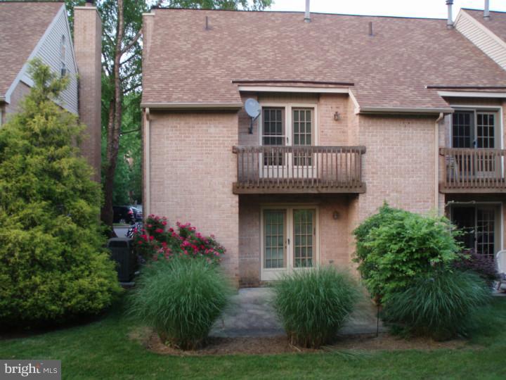 10 Rampart Drive Chesterbrook, PA 19087 - Photo 4 of 22 Gallery Image 4