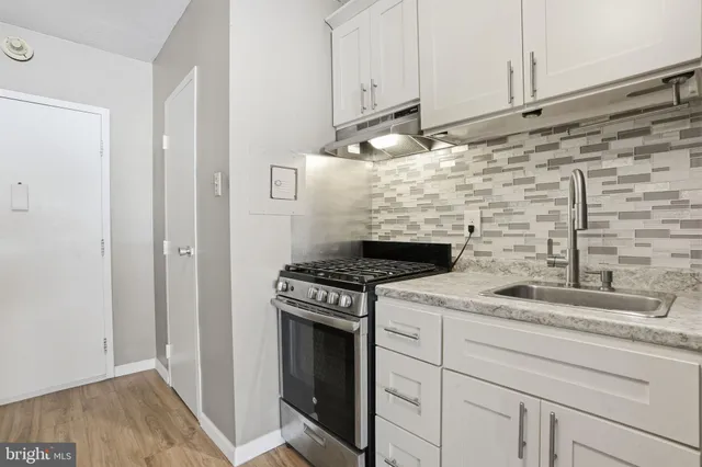 $98,900 | 7900 Old York Road, Unit 208B, Elkins Park, PA 19027