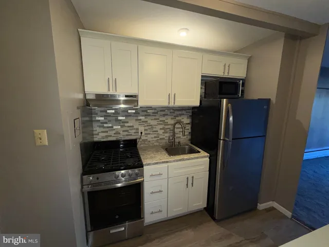 $98,900 | 7900 Old York Road, Unit 208B, Elkins Park, PA 19027