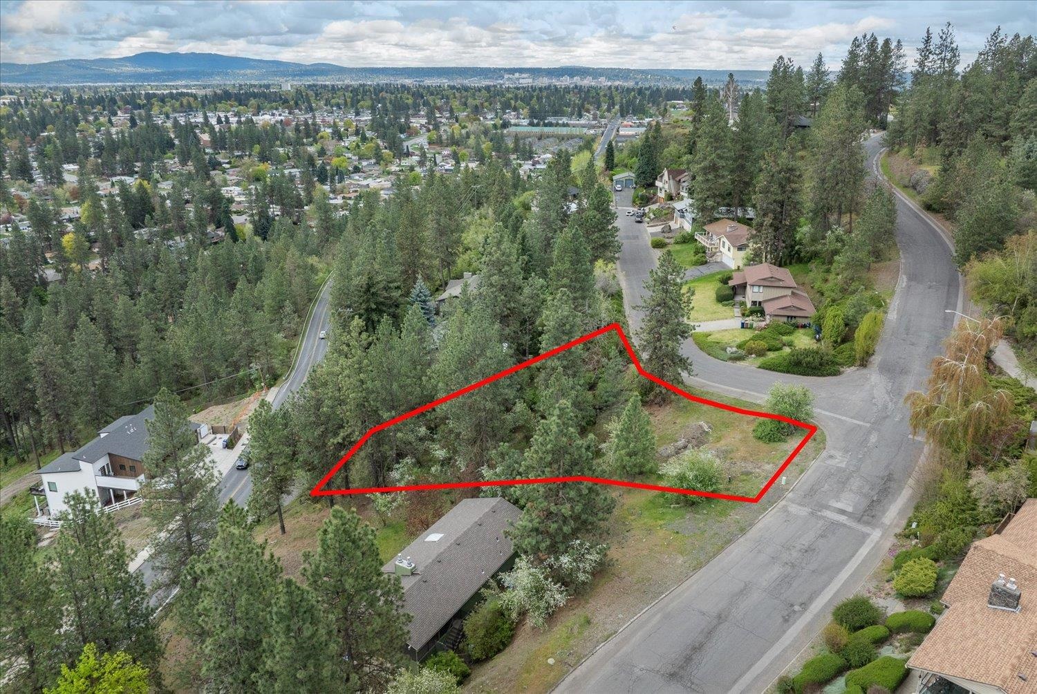 7516 North Walnut Street Spokane, WA 99208 - Photo 2 of 26