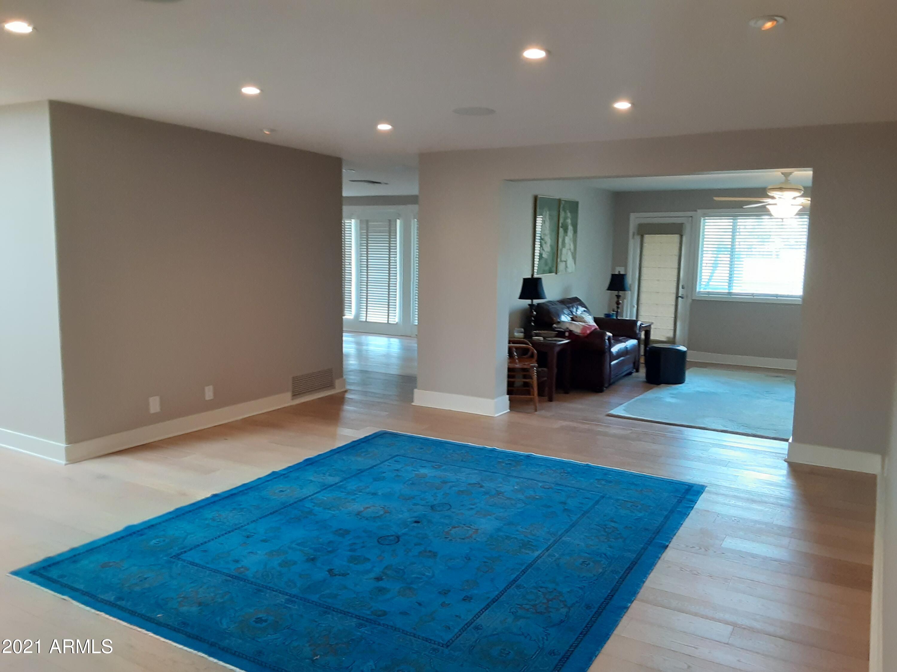112 West Boca Raton Road Phoenix, AZ 85023 - Photo 5 of 48 Living Room 1