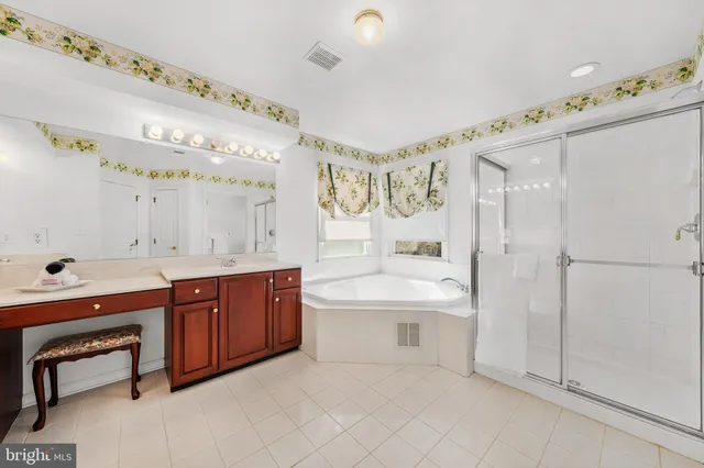 $1,369,000 | 11 Harvest Drive, Plainsboro, NJ 08536