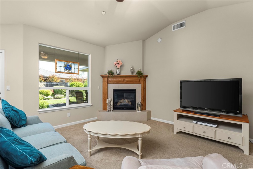 3426 Padre Lane Chico, CA 95973 - Photo 6 of 41