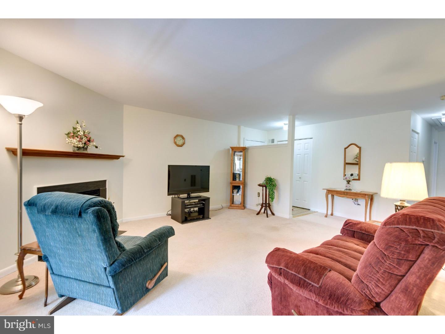 224 Valley Stream Lane Chesterbrook, PA 19087 - Photo 6 of 20 Gallery Image 6