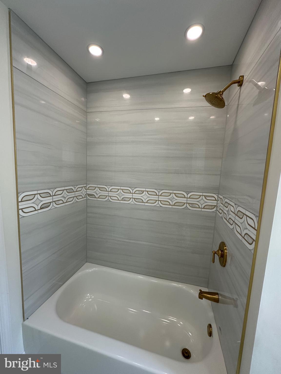 651 Copley Road Upper Darby, PA 19082 - Photo 9 of 19