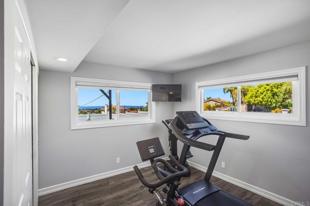 2203 Cameo Road Carlsbad, CA 92008 - Photo 47 of 68