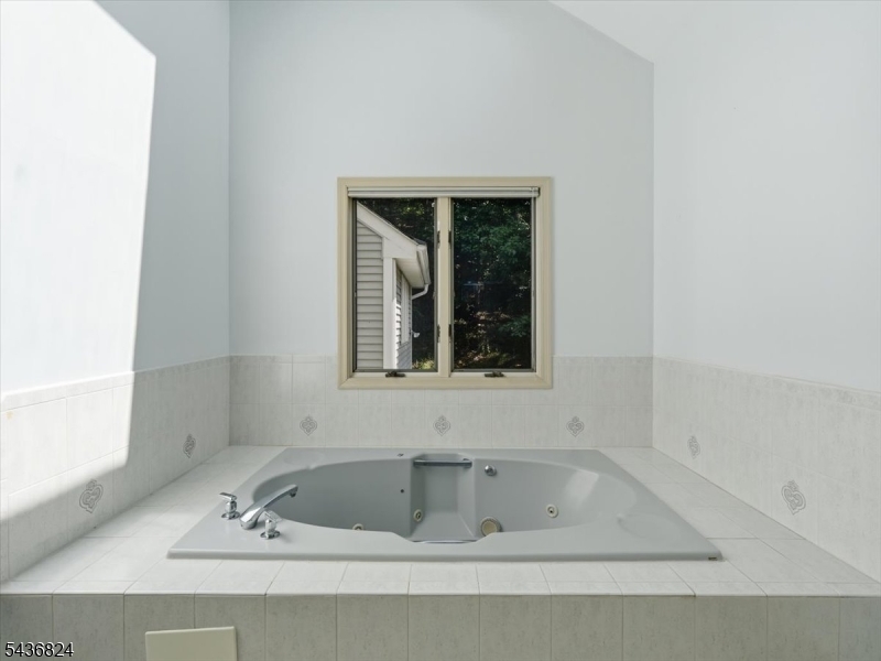 1079 Hoffman Road Bridgewater, NJ 08807 - Photo 32 of 50