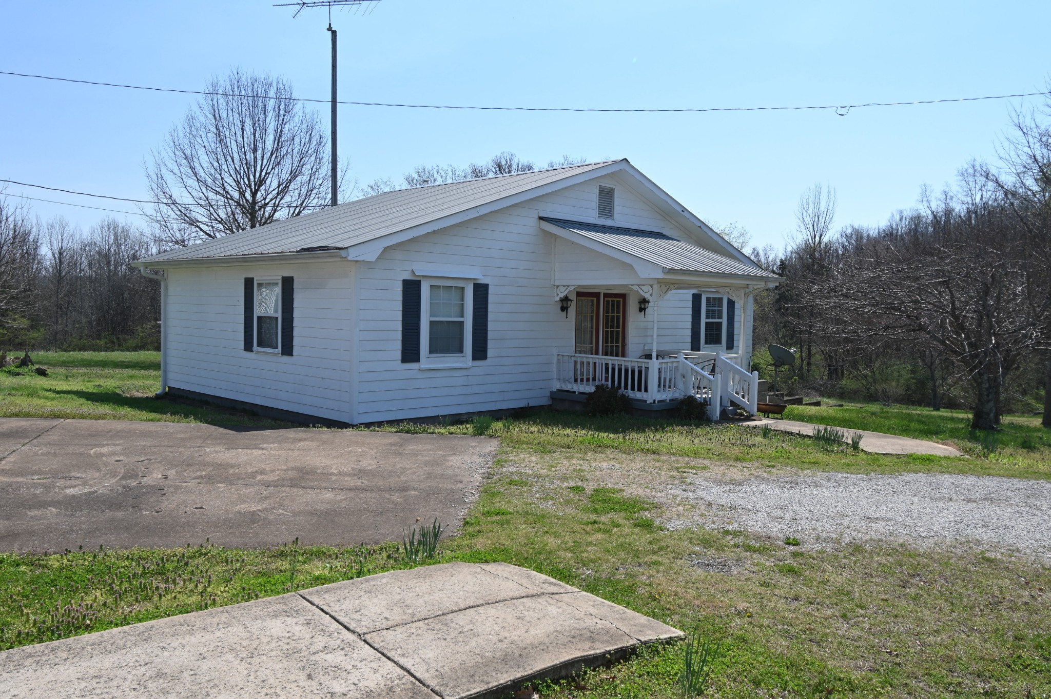 489 Doyle Road Linden, TN 37096 - Photo 22 of 70