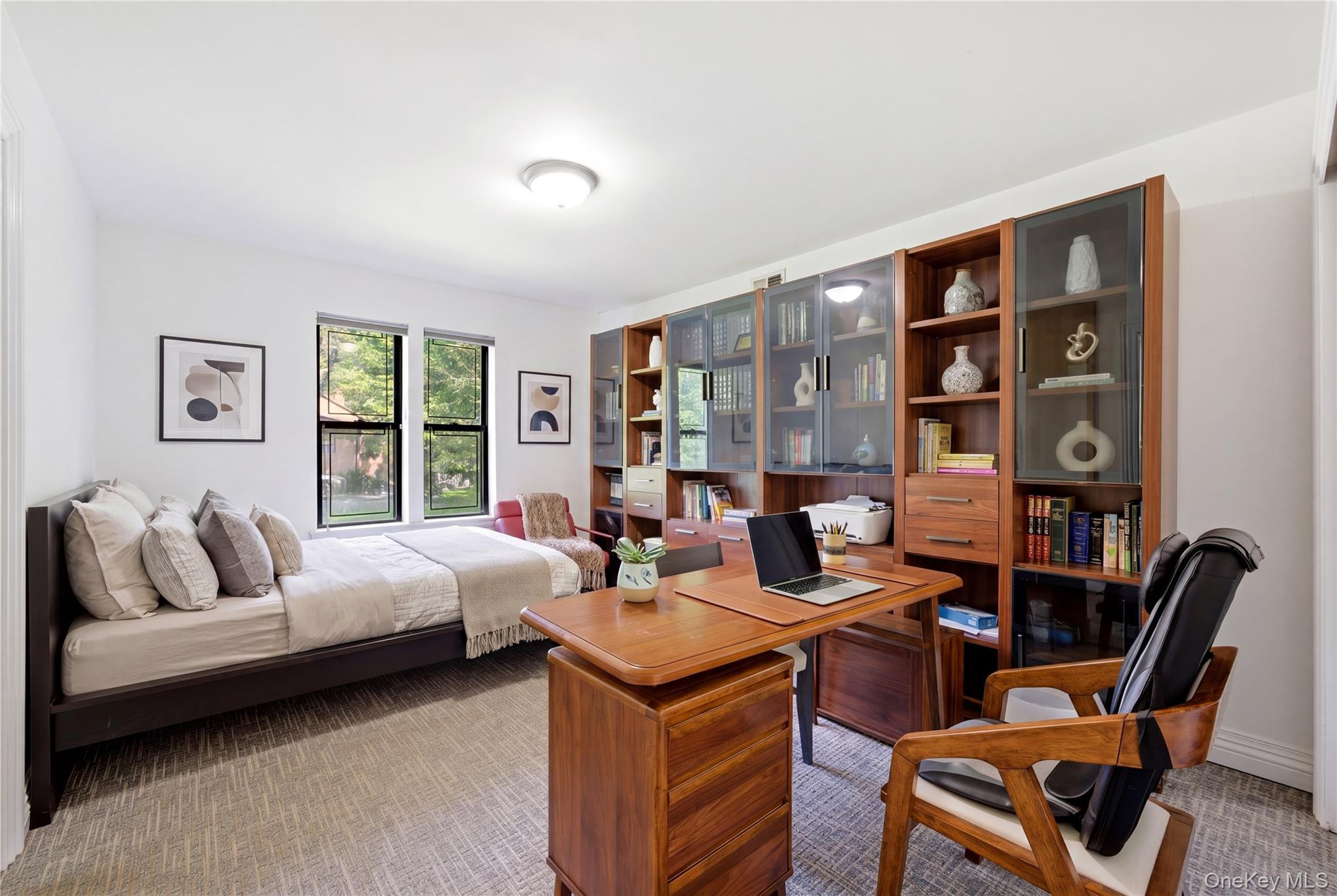 199 Cold Spring Road Syosset, NY 11791 - Photo 21 of 48
