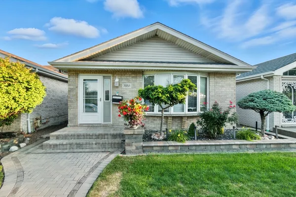 $444,000 | 7051 West 64th Place, Chicago, IL 60638