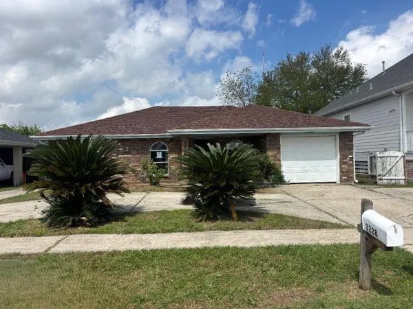 $139,000 | 3228 Veronica Drive, Chalmette, LA 70043
