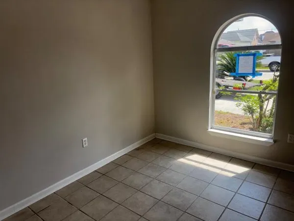 $139,000 | 3228 Veronica Drive, Chalmette, LA 70043