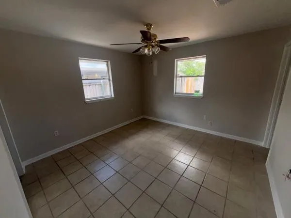 $139,000 | 3228 Veronica Drive, Chalmette, LA 70043