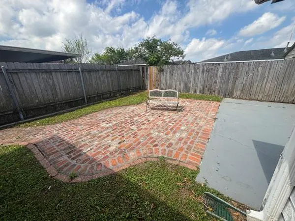 $139,000 | 3228 Veronica Drive, Chalmette, LA 70043