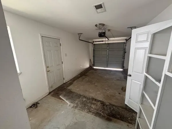 $139,000 | 3228 Veronica Drive, Chalmette, LA 70043