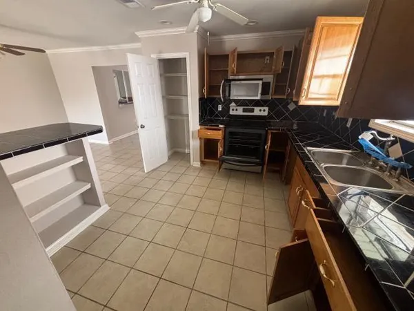 $139,000 | 3228 Veronica Drive, Chalmette, LA 70043