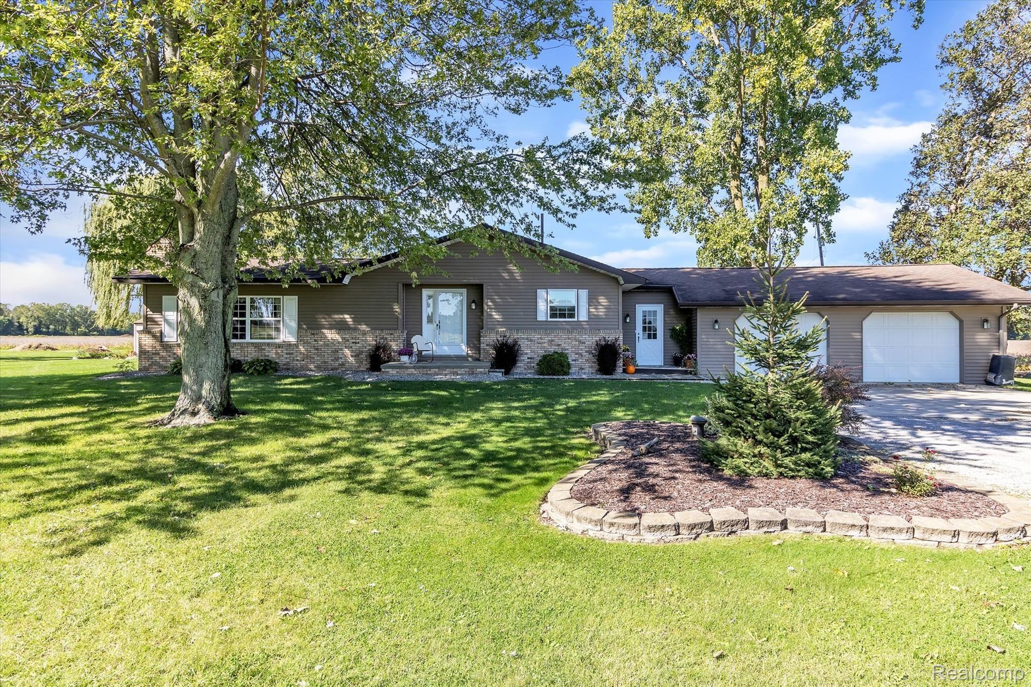 13504 Maple Road Birch Run, MI 48415 - Photo 1 of 34 13504 Maple Rd, Birch Run