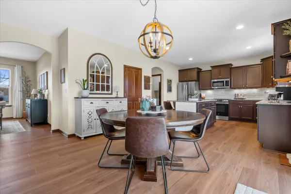 $679,000 | 3552 Olde Howell Road, Waukesha, WI 53188