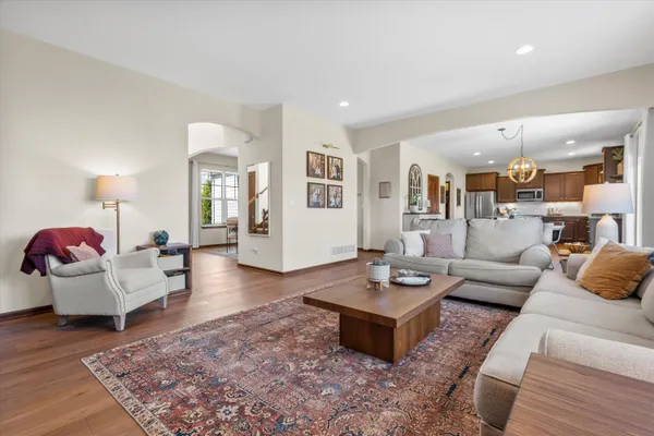 $679,000 | 3552 Olde Howell Road, Waukesha, WI 53188