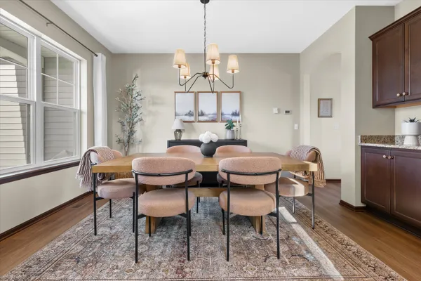$679,000 | 3552 Olde Howell Road, Waukesha, WI 53188