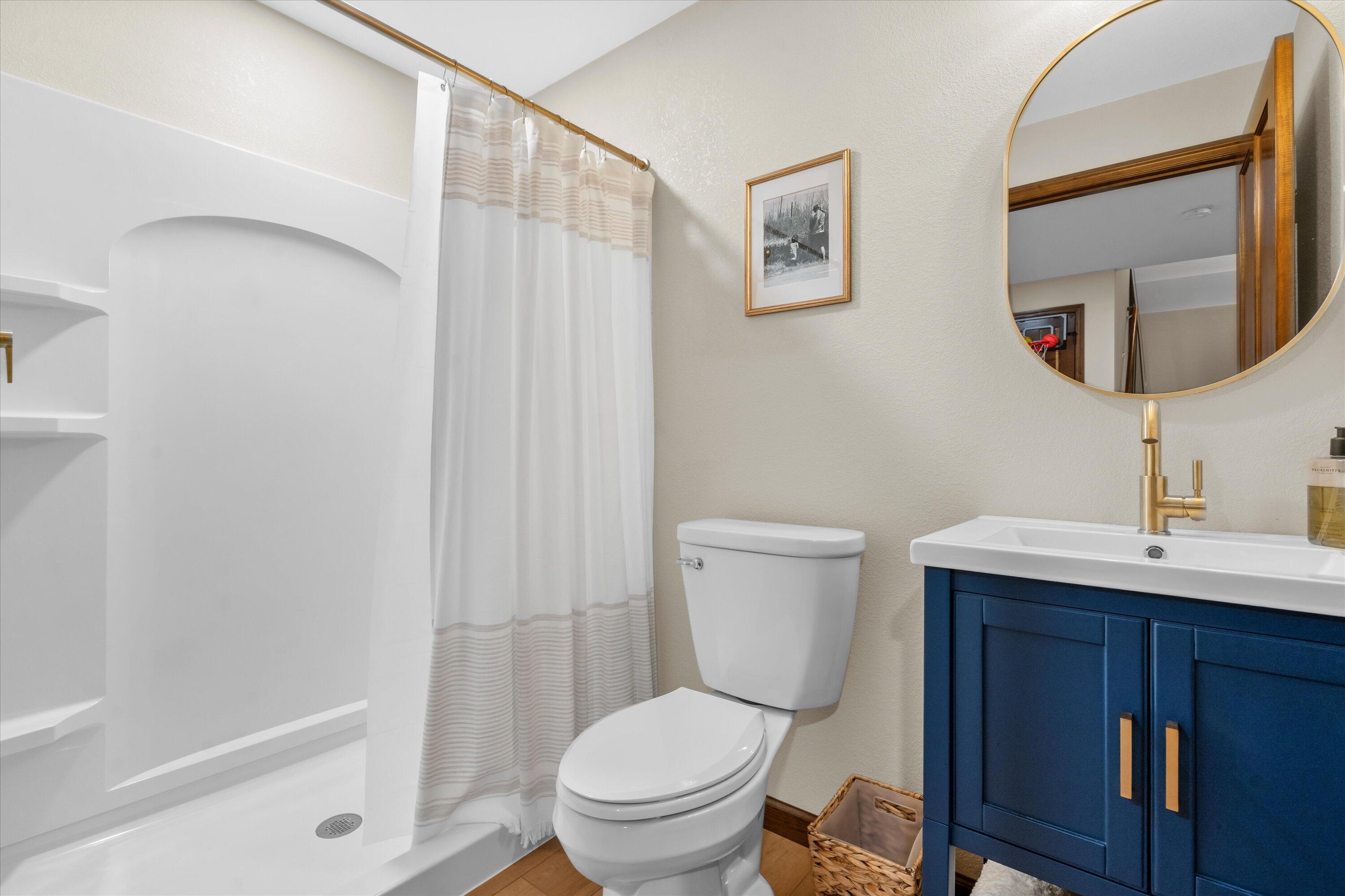 3552 Olde Howell Road Waukesha, WI 53188 - Photo 37 of 60 LL Full Bath