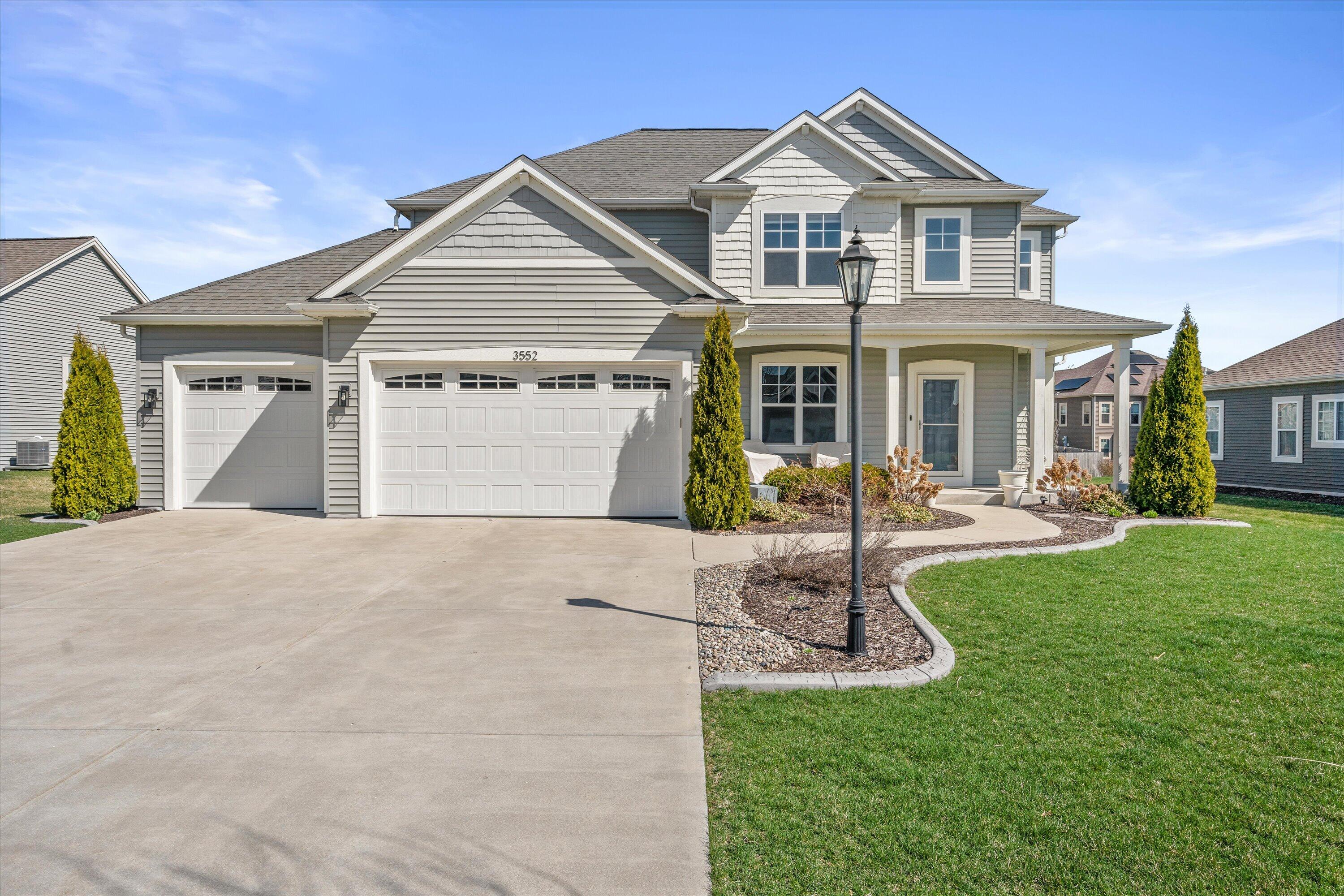 3552 Olde Howell Road Waukesha, WI 53188 - Photo 55 of 60 Front View