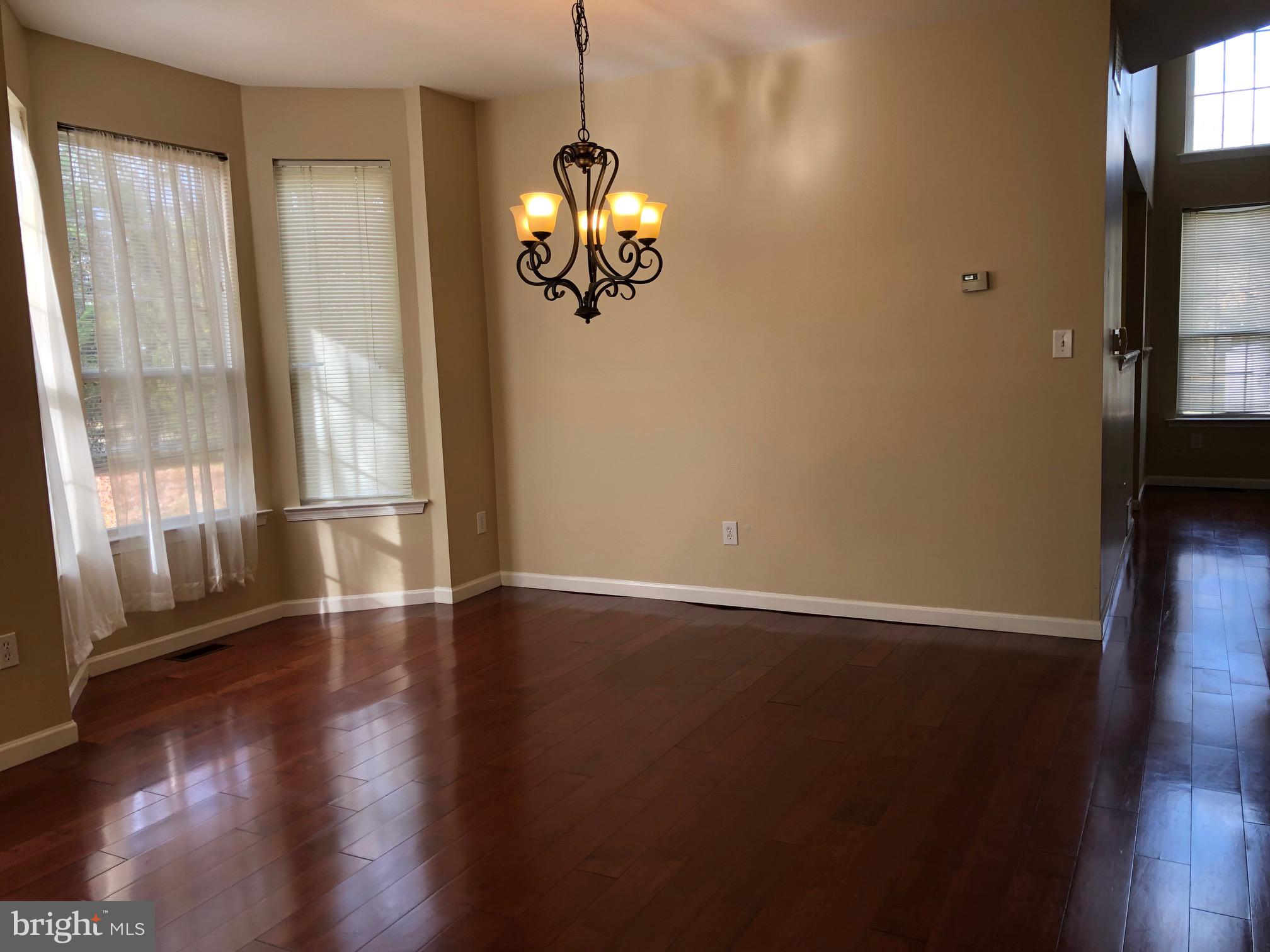 21 Threadleaf Terrace Burlington, NJ 08016 - Photo 4 of 33 Dining Room