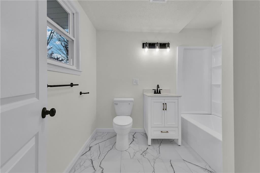 309 East 2nd Street Bonner Springs, KS 66012 - Photo 19 of 39