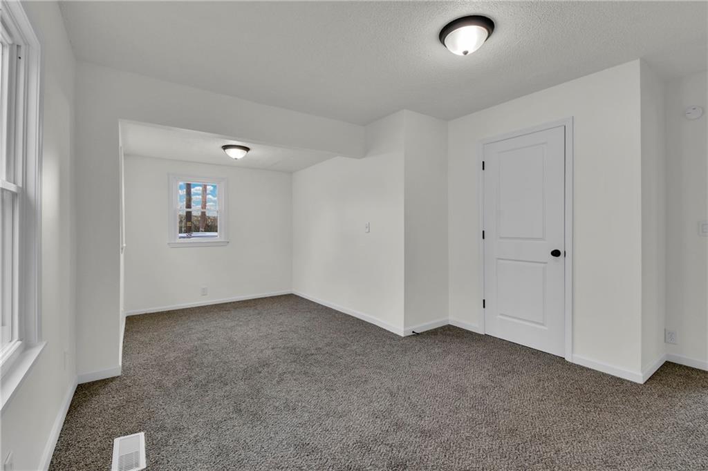 309 East 2nd Street Bonner Springs, KS 66012 - Photo 25 of 39