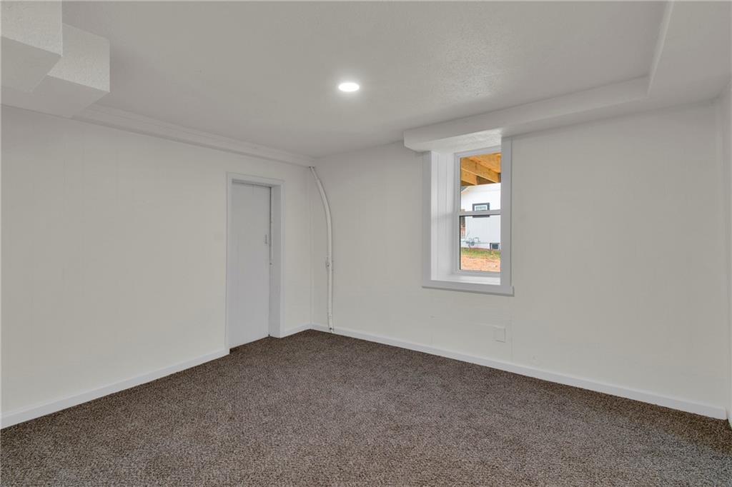 309 East 2nd Street Bonner Springs, KS 66012 - Photo 32 of 39