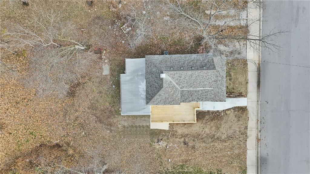 309 East 2nd Street Bonner Springs, KS 66012 - Photo 36 of 39