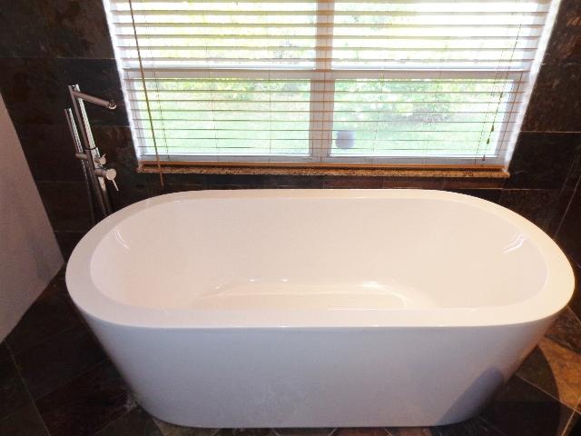 1124 Southwest 13th Drive Boca Raton, FL 33486 - Photo 14 of 26 Free standing tub in master bathrom