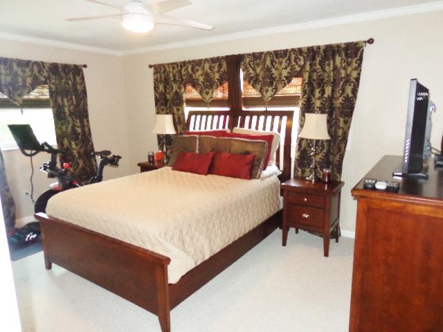 1124 Southwest 13th Drive Boca Raton, FL 33486 - Photo 17 of 26 Guest bedroom with en suite bathroom