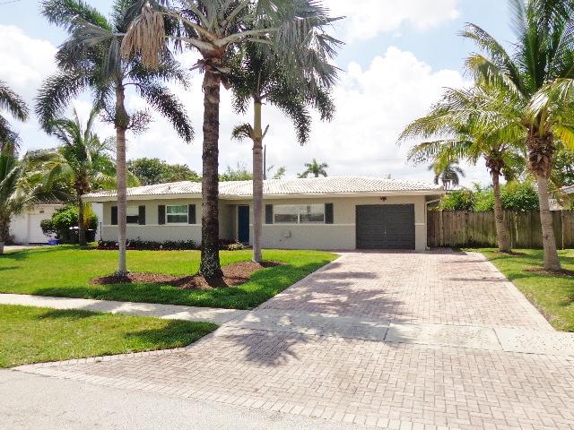 1124 Southwest 13th Drive Boca Raton, FL 33486 - Photo 2 of 26 Front view
