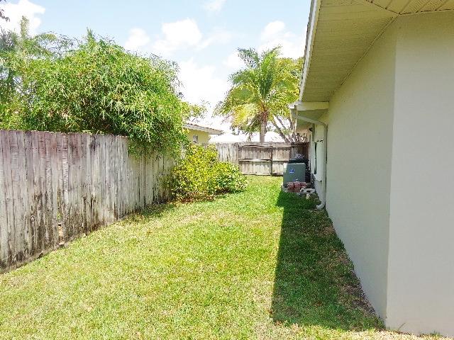 1124 Southwest 13th Drive Boca Raton, FL 33486 - Photo 26 of 26 Side yard