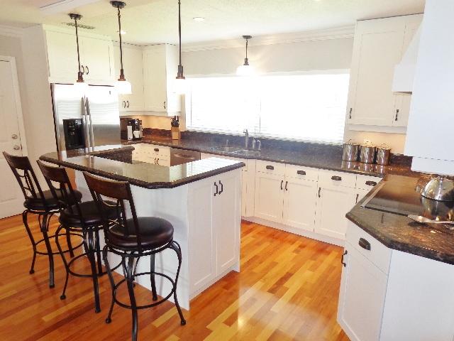 1124 Southwest 13th Drive Boca Raton, FL 33486 - Photo 3 of 26 Kitchen