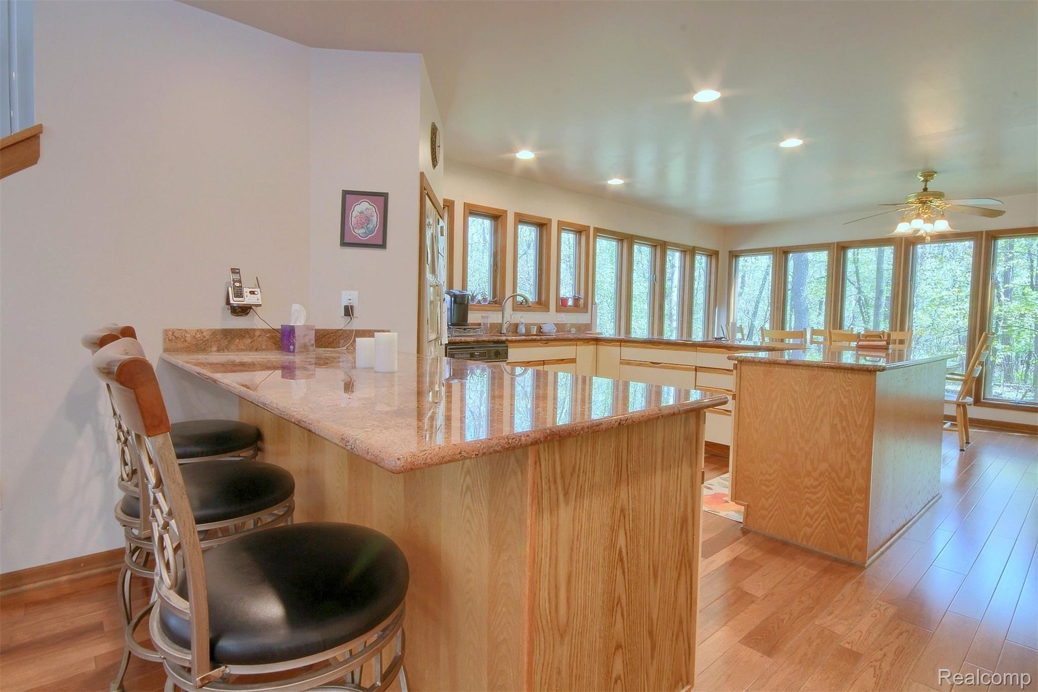 20683 Clark Road Belleville, MI 48111 - Photo 7 of 34 7-Kitchen.jpg