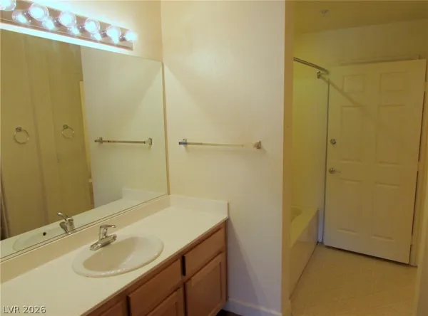 $1,335 | 83 East Agate Avenue, Unit 301, Las Vegas, NV 89123