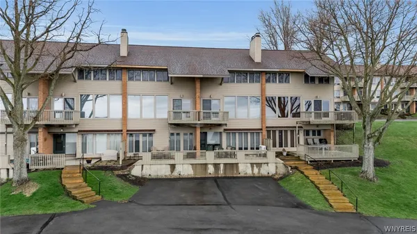 $299,000 | 17 Seneca Drive, Unit D, Chautauqua, NY 14728