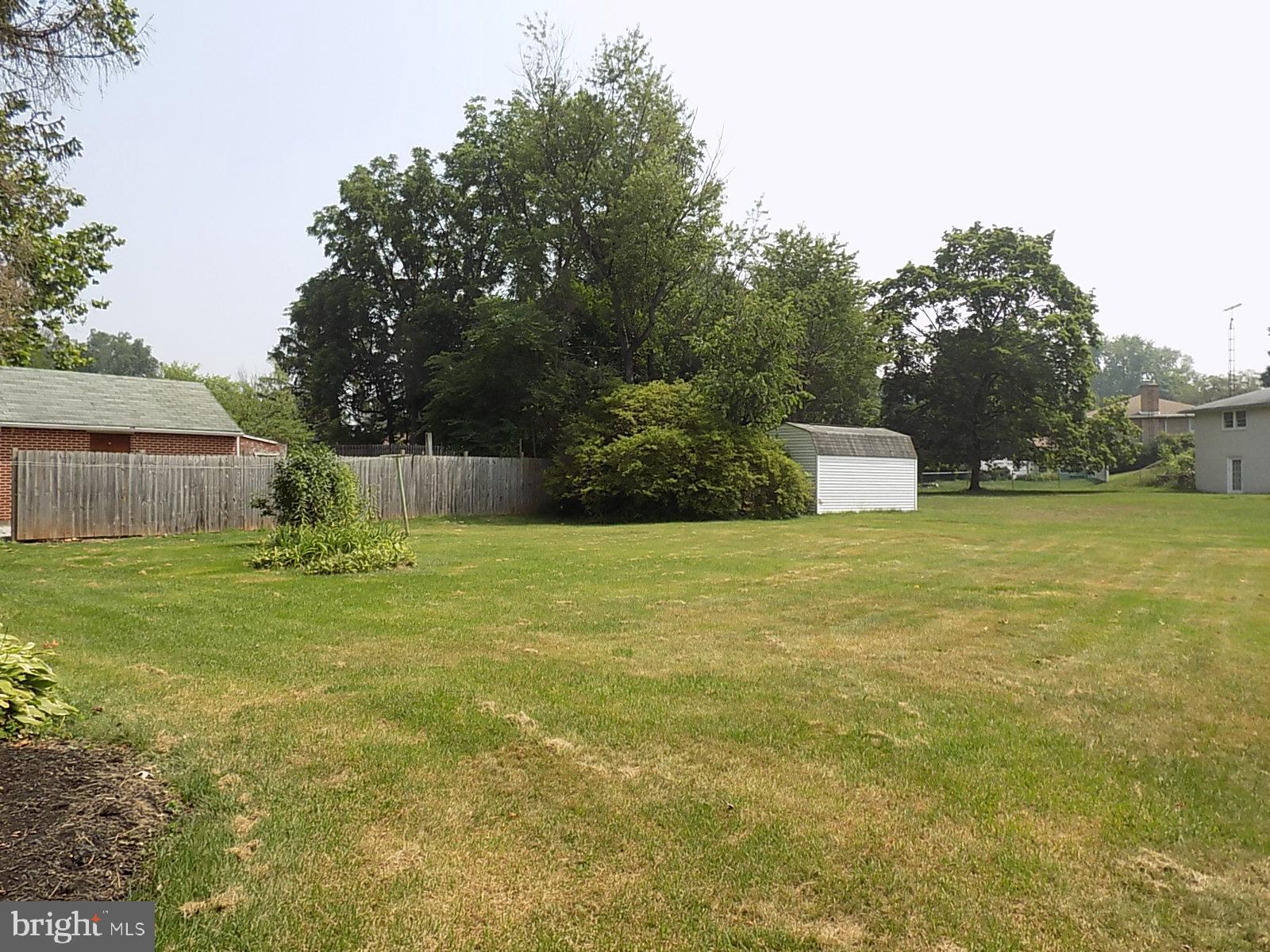 2017 Derry Road York, PA 17408 - Photo 5 of 55 Rear Yard/Shed is not on this property!