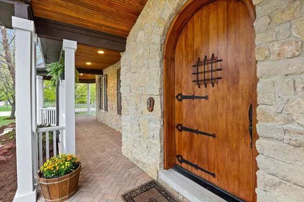 $2,000,000 | 1021 Linden Lane, Glenview, IL 60025