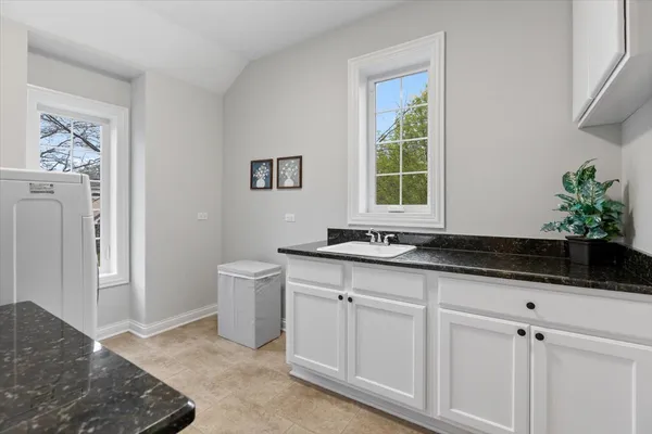 $2,000,000 | 1021 Linden Lane, Glenview, IL 60025