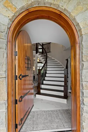 $2,000,000 | 1021 Linden Lane, Glenview, IL 60025