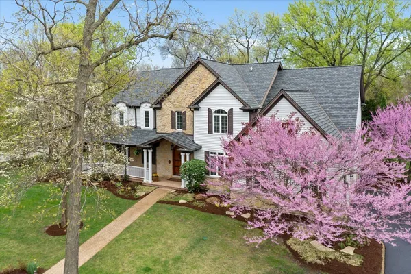 $2,000,000 | 1021 Linden Lane, Glenview, IL 60025