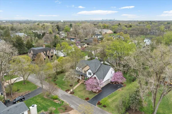 $2,000,000 | 1021 Linden Lane, Glenview, IL 60025