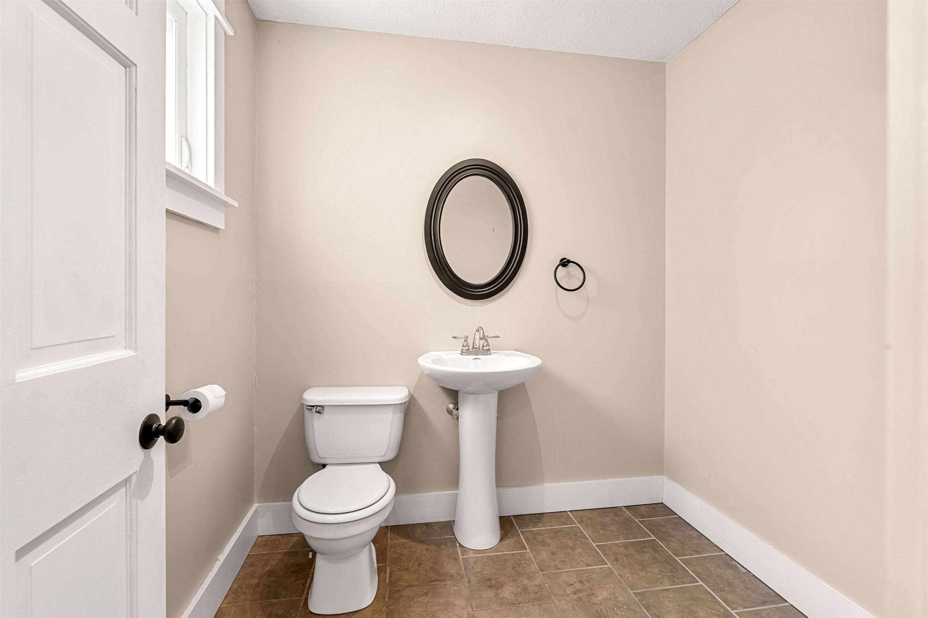 61 Sofia Way Nottingham, NH 03290 - Photo 28 of 36
